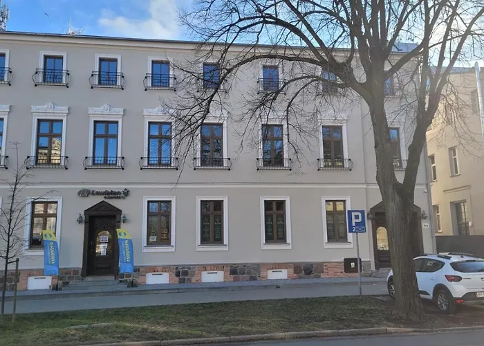 Daire Jaracza 28 Nr 19 *